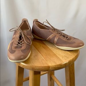 Ecco Pink/Tan Light Sneakers